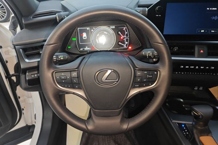 Used Lexus UX 2022 260h Explore-Edition
