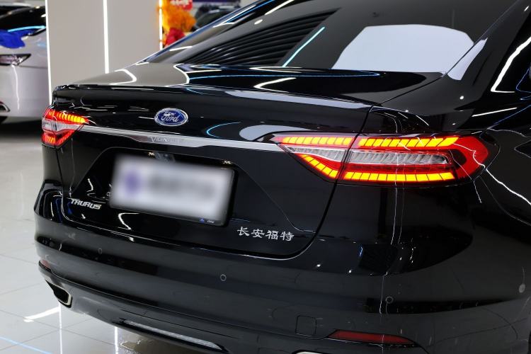 Used Ford Taurus 2019 EcoBoost 245 Vignale Deluxe Edition
