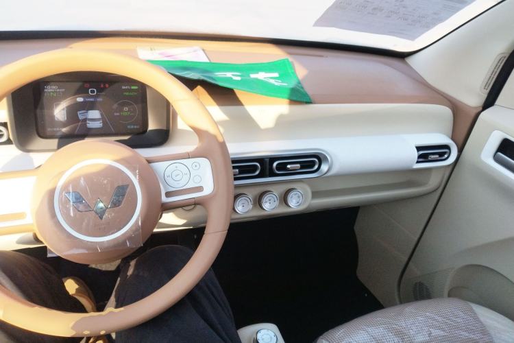 Used Wuling Hongguang MINIEV 2024 3rd Generation 215km Youth Edition
