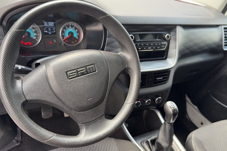 Used Jinbei Gold Hiace 2021 1.5L Passenger Vehicle Engineering Lion 5-Seater
