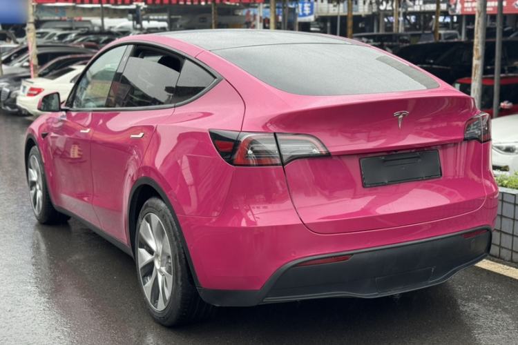 Used Tesla Model Y 2021 Long-Range All-Wheel-Drive Version
