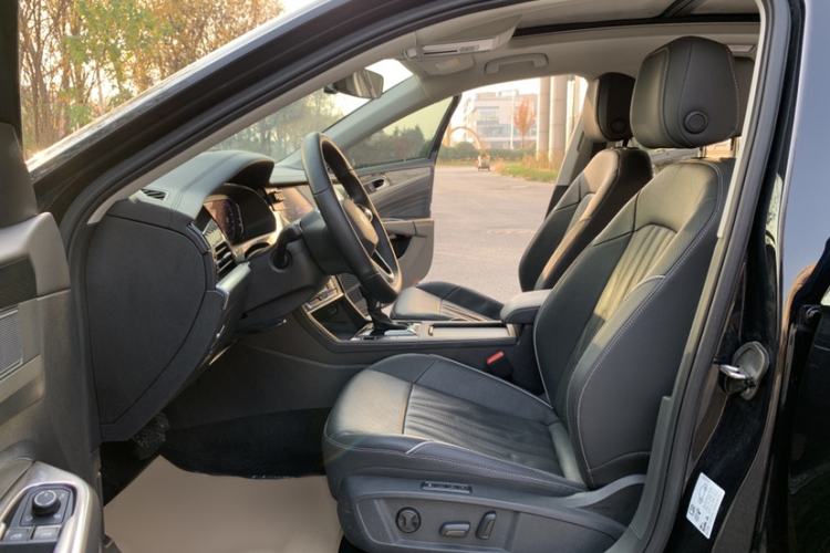 Used Volkswagen Passat 2023 Restyled 330TSI Starry Luxury Edition
