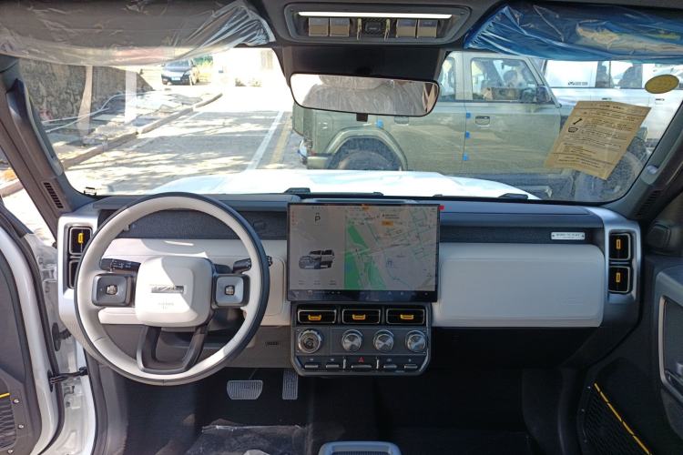 Used  V23 2025 401 Two-Wheel Drive Advanced Edition
