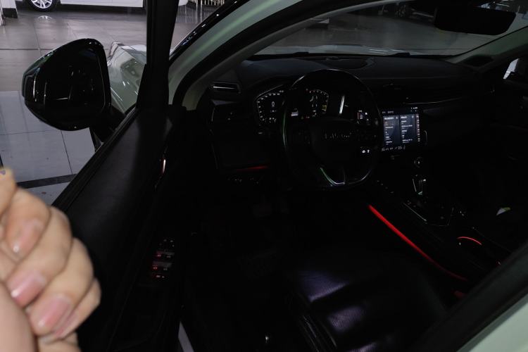 Used Lynk & Co 05 2020 2.0TD Two-Wheel Drive Shine Halo