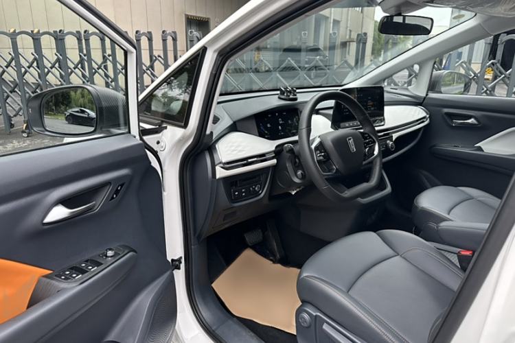 Used Bestune NAT 2023 PRO Comfortable Travel Battery-Swap Version 401km
