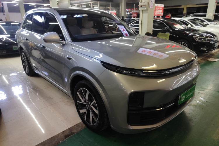 Used Li Auto L8 2023 Pro Model
