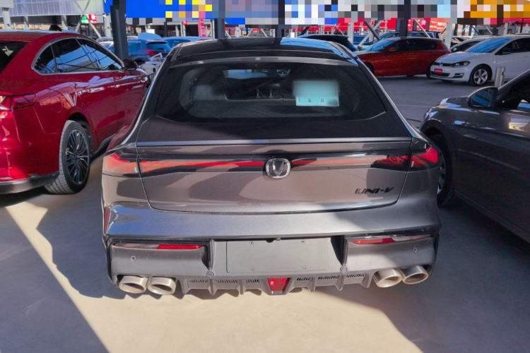 Used Changan UNI-V 2024 2.0T Classic Sport Edition
