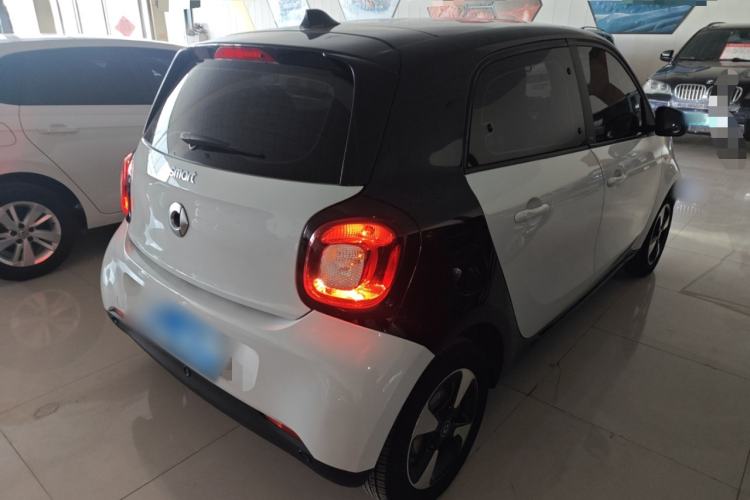 Used  forfour 2018 1.0L 52kW Passion Edition
