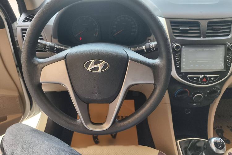 Used Hyundai Verna 2014 1.4L Manual Smart GLS Trim
