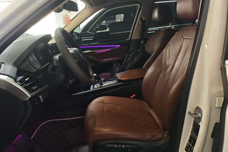 Used BMW X5 2015 xDrive28i
