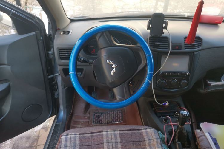 Used Wuling Hongguang 2013 1.5L Standard Version
