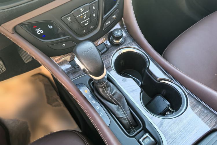 Used Buick Envision 2016 20T Two-Wheel-Drive Elite Model
