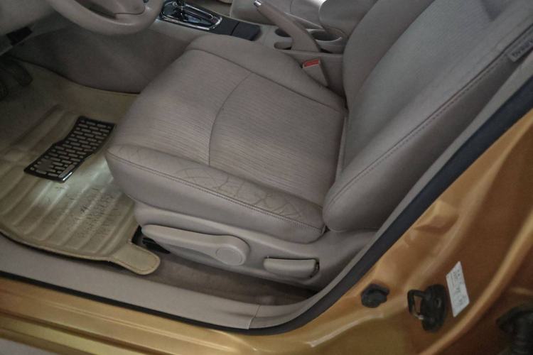 Used Nissan Tiida 2011 1.6L CVT Smart Version
