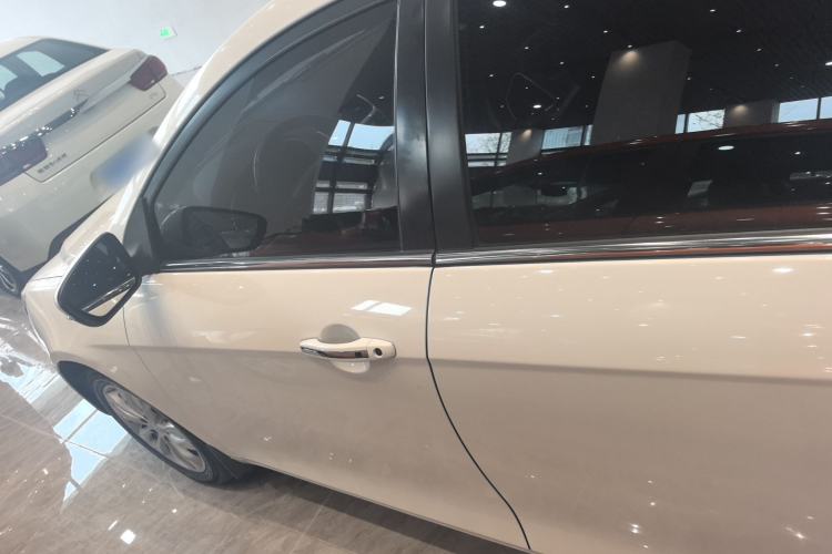 Used Geely Auto Emgrand 2015 Sedan 1.5L Manual - Top Trim Level