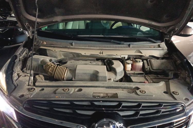 Used Buick GL8 2022 Land Cruiser Executive Class 652T Comfort Model
