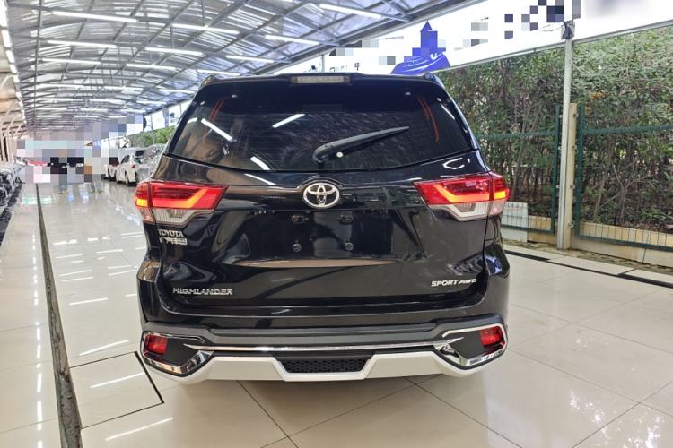 Used Toyota Highlander 2018 2.0T Four-Wheel Drive Prestige Version 7 Seats China V Emission Standard
