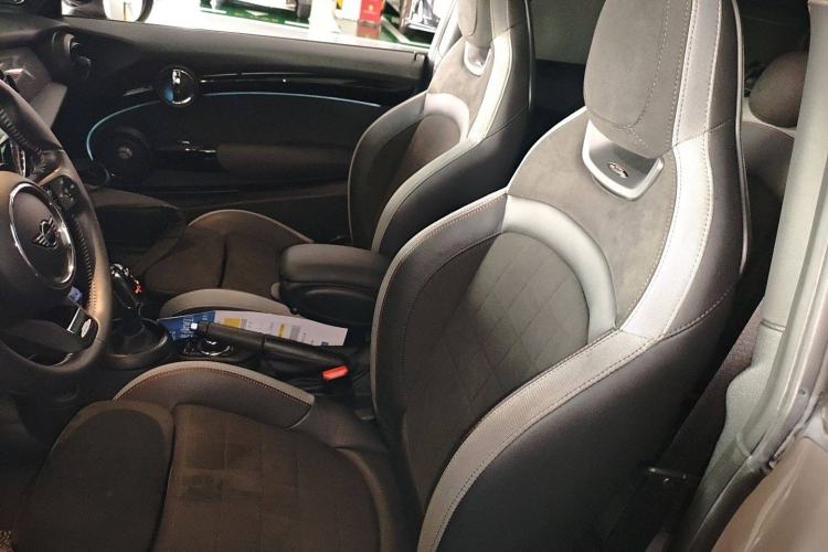 Used  MINI 2022 2.0T COOPER S Racing Driver
