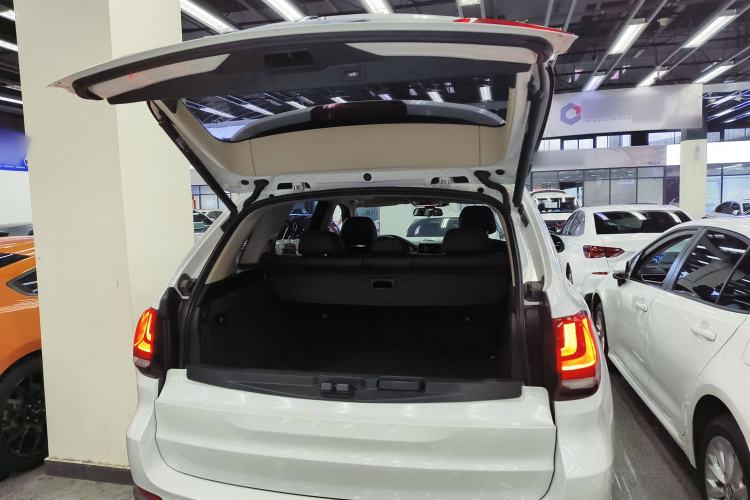 Used BMW X5 2015 xDrive28i
