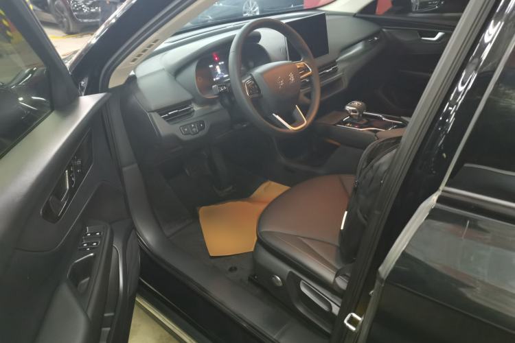 Used Hongqi E-QM5 2022 431 km Charge & Enjoy Edition
