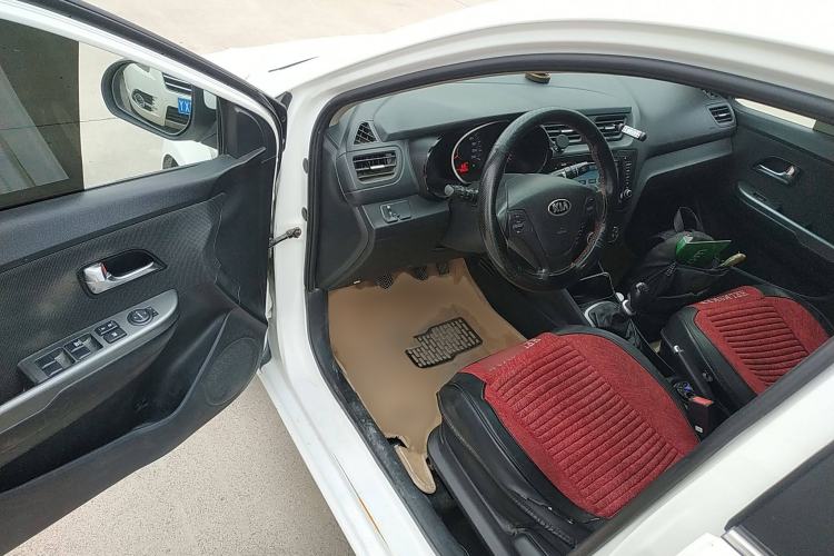 Used Kia K2 2015 Sedan 1.4L MT GLS
