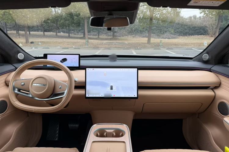 Used  Star Era ET 2024 Extended-Range 240 Ultra All-Wheel Drive
