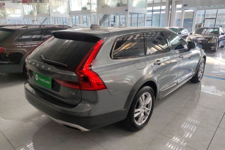 Used Volvo V90 2019 Cross Country T5 AWD Smart Range Version China VI Standard
