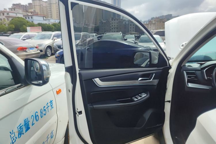 Used Roewe RX8 2019 30T Two-Wheel Drive Supreme Flagship Edition
