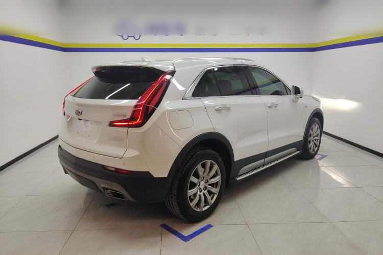 Used Cadillac XT4 2020 28T Two-Wheel-Drive Leading Version
