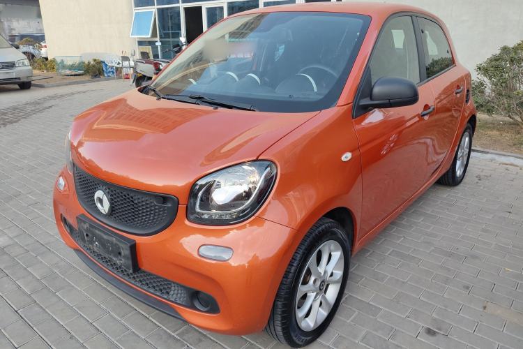 Used smart forfour 2018 1.0L 52 kW Dynamic Edition