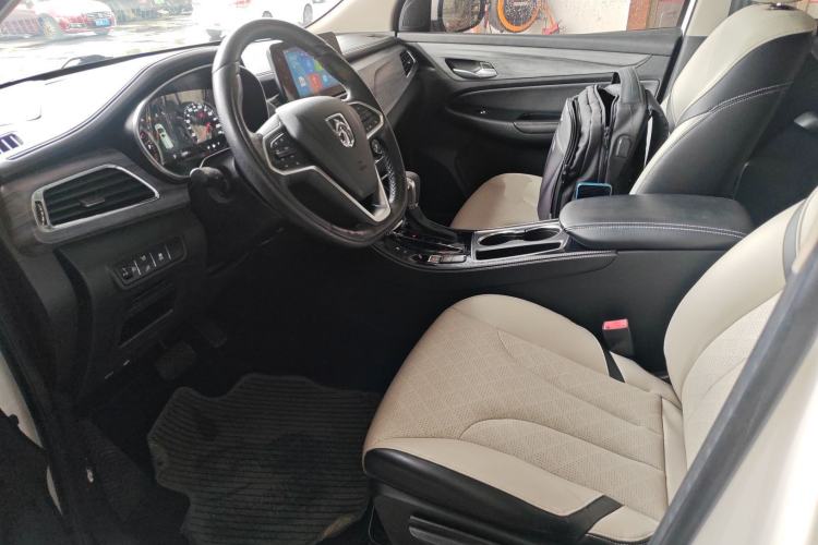 Used Baojun 730 2017 1.5T DCT Fashion Edition 7-Seater China V Emission Standard