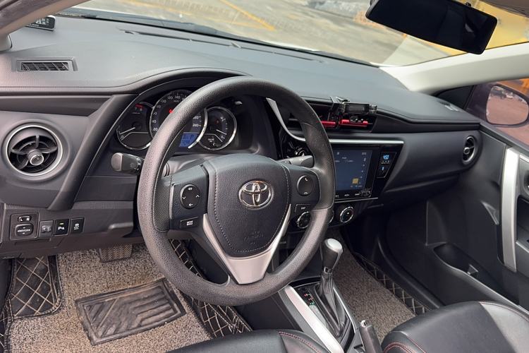 Used Toyota Levin 2017 Revised Version 185T CVT Elite Edition China VI Standard
