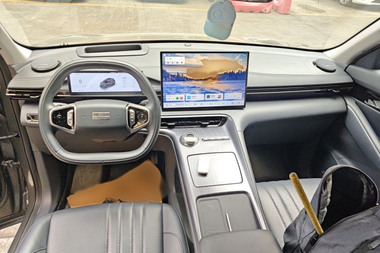 Used  E5 2024 530km Starship Edition
