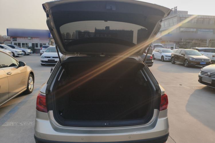 Used Volkswagen C-TREK 2017 1.6L Automatic Comfort Model
