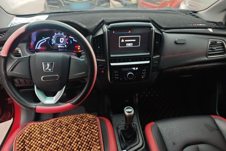 Used Luxgen U5 SUV 2017 1.6L Manual Knight Edition
