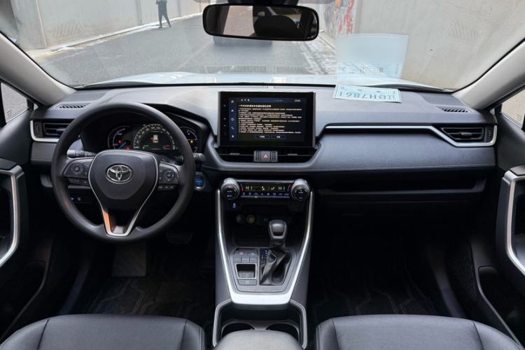 Used Toyota RAV4 2022 Dual-Engine 2.5L E-CVT Two-Wheel Drive Elite Edition
