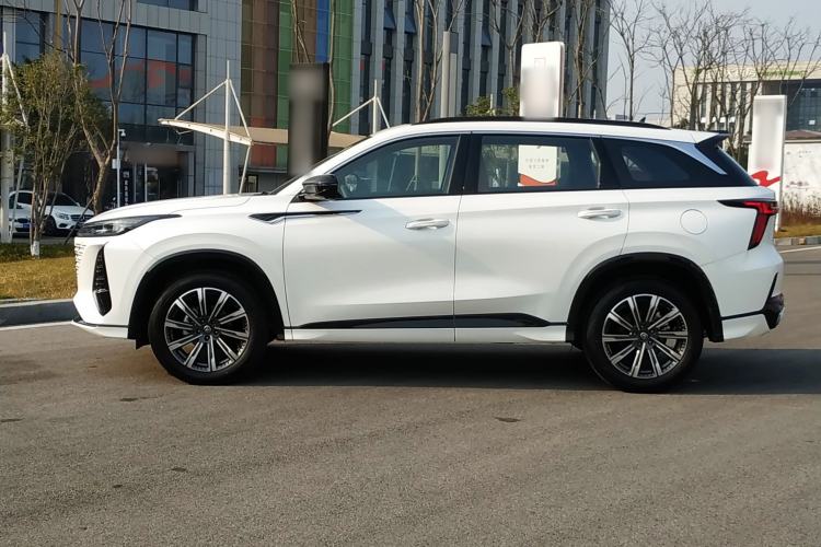 Used Changan CS75 PLUS 2024 3rd Generation Champion Edition 1.5T Intelligent Drive Dynamic Model
