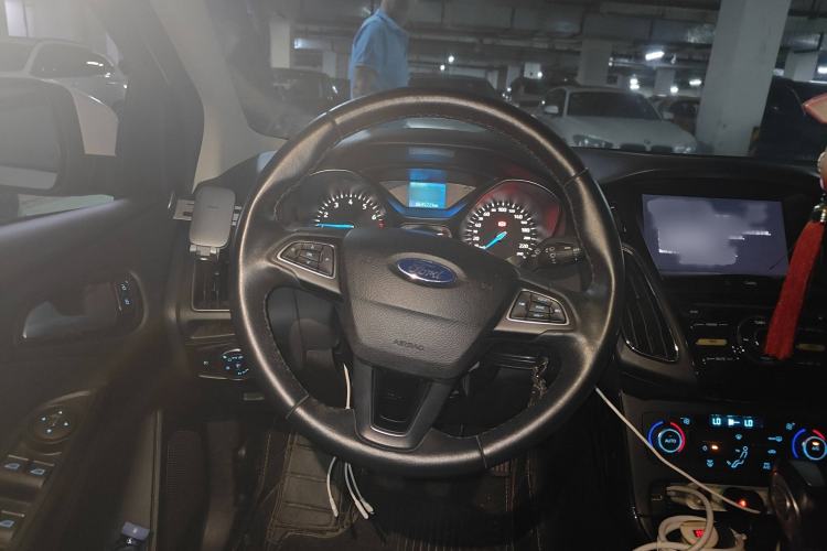 Used Ford Focus 2015 Sedan 1.6L Automatic Trend Model
