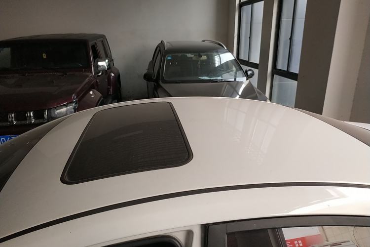 Used Hyundai Elantra 2016 1.6L Automatic Smart Version
