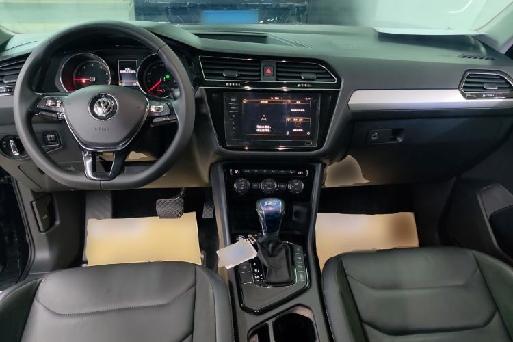 Used Volkswagen Tiguan L 2020 330TSI Automatic Two-Wheel Drive Smart Luxury Edition China VI Standard
