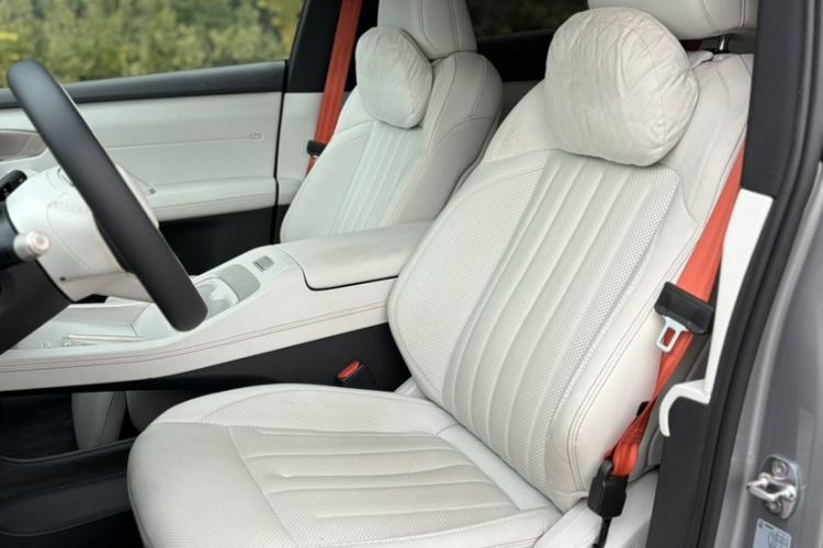 Used ONVO L60 2024 60 kWh Rear-Drive Version
