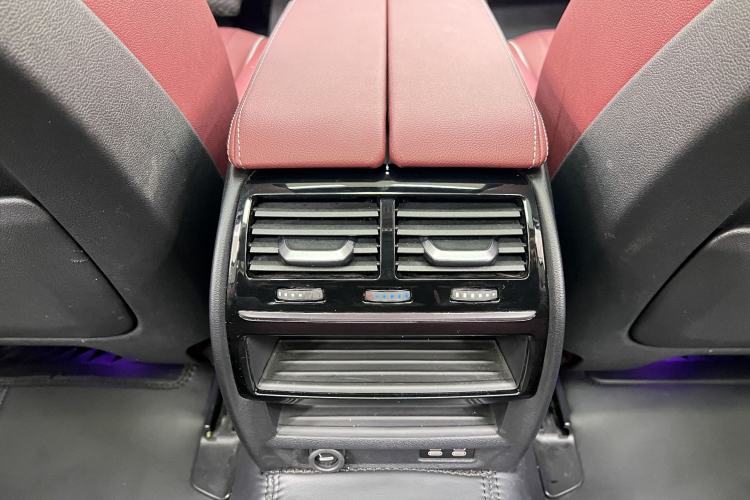 Used BMW 5 Series 2021 Facelifted 530Li Leading Edition M Sport Package
