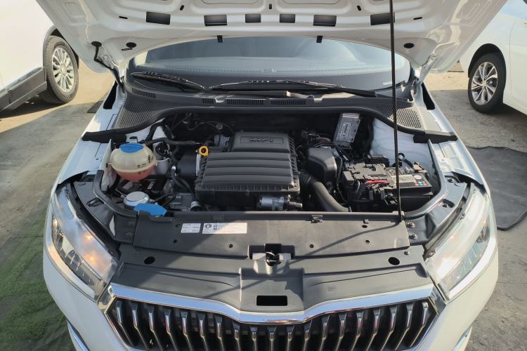 Used Skoda Rapid 2020 1.5L Automatic Comfort Edition
