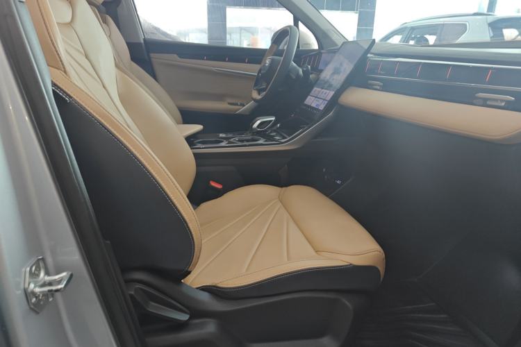 Used Geely Auto FX11 2023 1.5TD DCT Luxury Version
