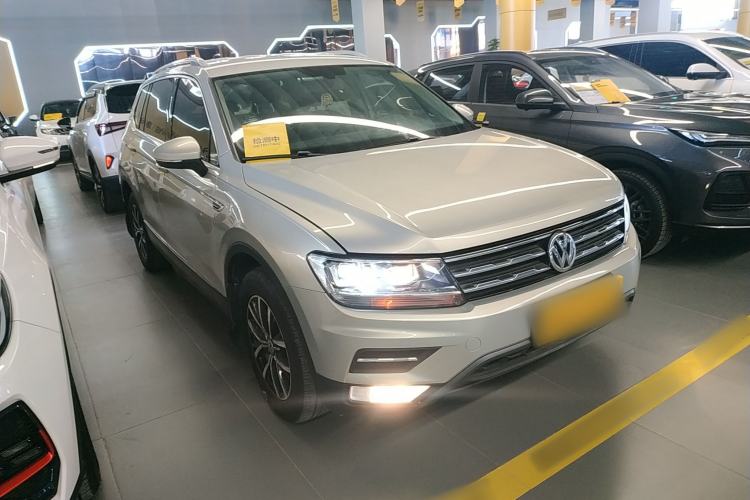 Used Volkswagen Tiguan L 2017 330TSI Automatic Two-Wheel Drive Comfort Edition
