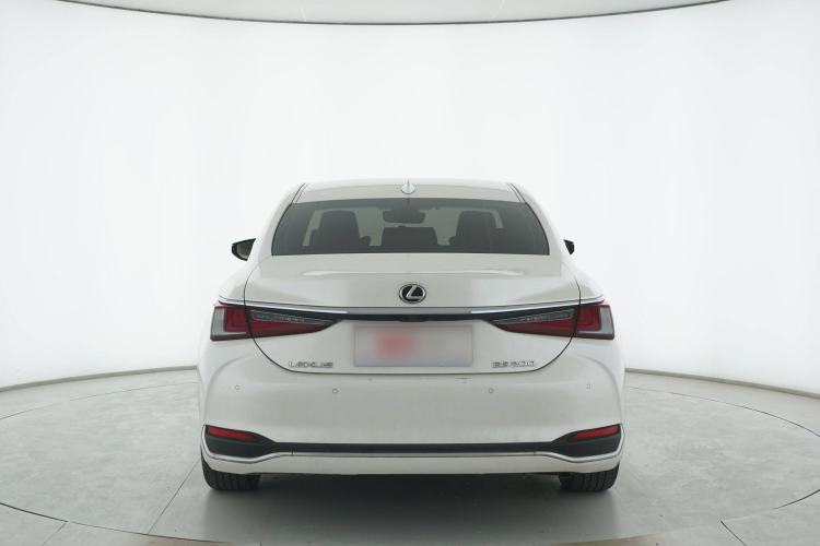 Used Lexus ES 2020 200 Excellence Edition
