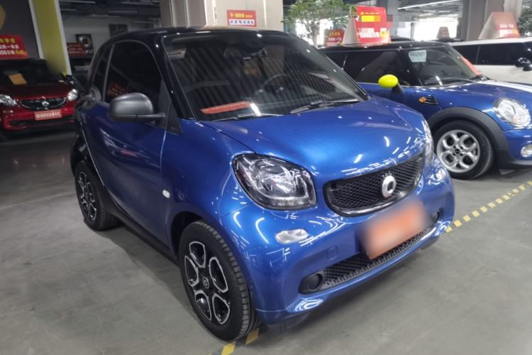 Used  fortwo 2019 0.9T 66kW Hardtop Wind Power Edition China VI
