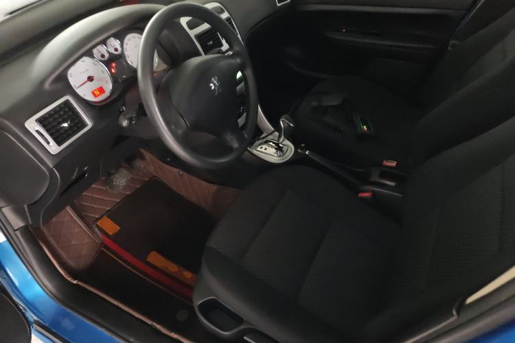 Used Peugeot 307 2013 Hatchback 1.6L Automatic Comfort Edition
