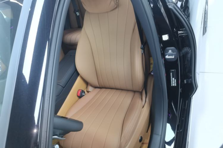 Used Mercedes-Benz E-Class 2025 Facelift E 300 L Fashion Edition
