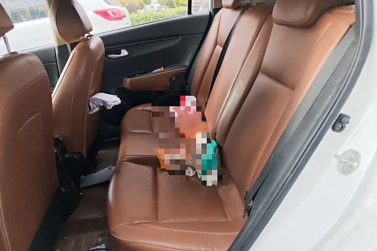 Used Kia KX Cross 2017 1.4L AT GLS
