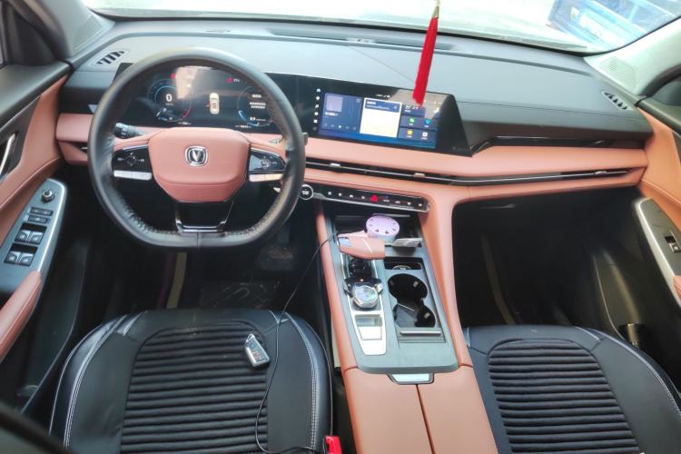 Used Changan CS75 PLUS 2023 3rd Generation 1.5T Automatic Prestige Model
